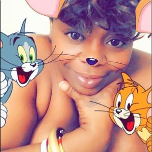 Meet your Posher, Nyla